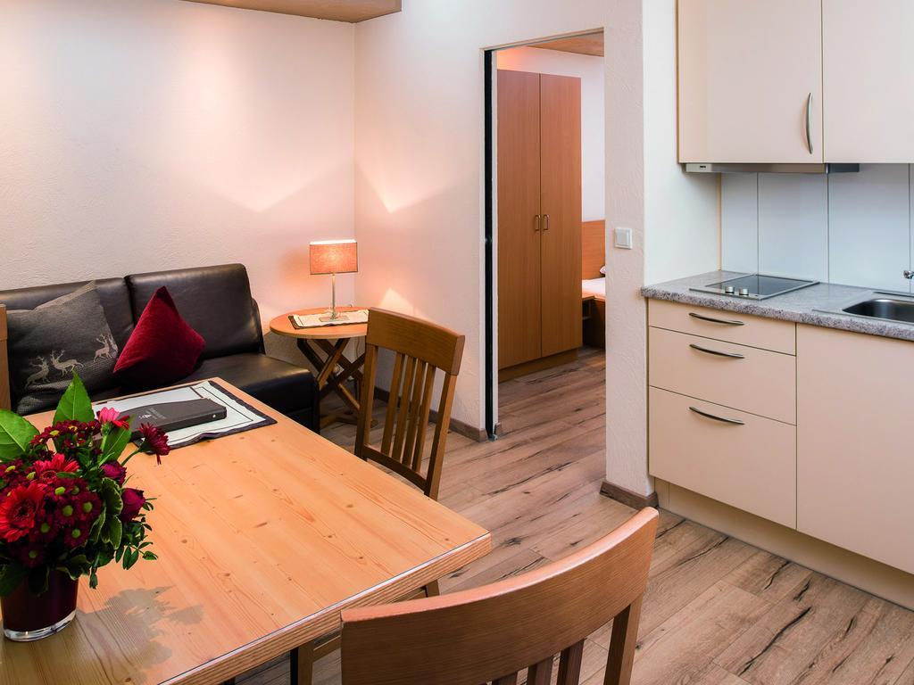 Hotel Garni Alpenjuwel Serfaus Eksteriør billede