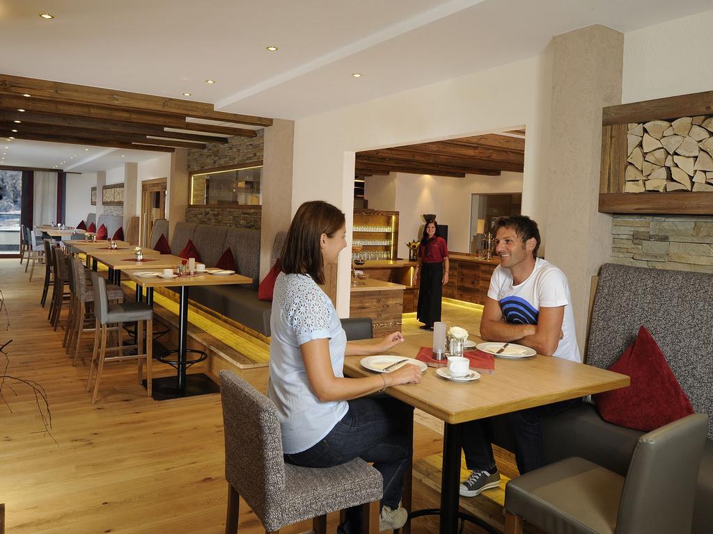 Hotel Garni Alpenjuwel Serfaus Eksteriør billede